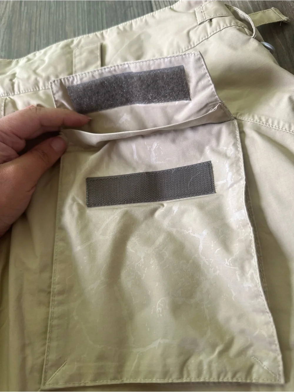 Vtg 1990's Men's M Columbia Convert Khaki Tan Ski Snowboarding Pants Omni-Tech